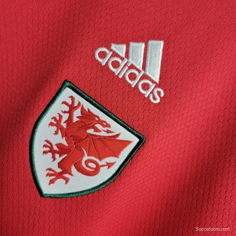 2022 Woman Wales Home Soccer Jersey