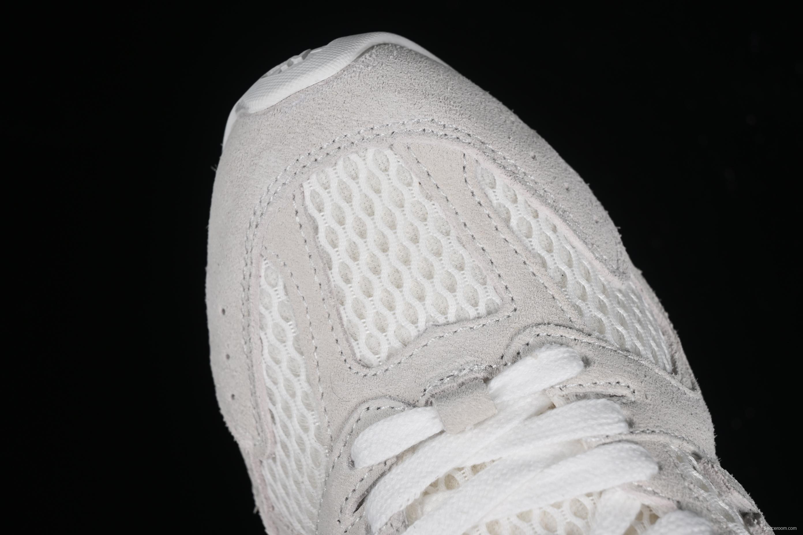 MiuMiu x New Balance 530 Low-Top Retro Casual Running Sneakers in White - 530