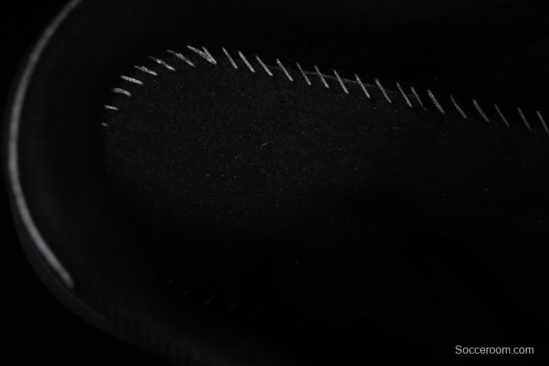 Dior B30 Sneakers with Reflective CD30 Logo and Lightweight Rubber Sole - CD30