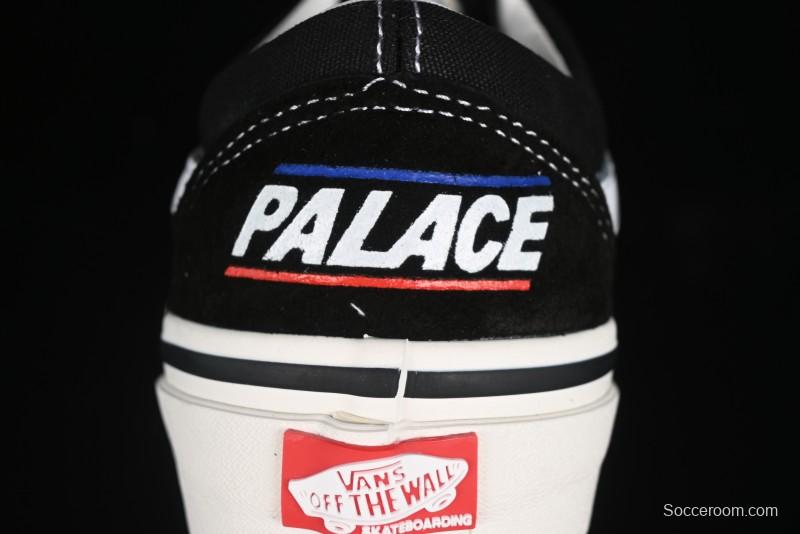 Vans Old Skool Low-Top Retro Skate Shoes in Black & White - VN0A5KRXBA2