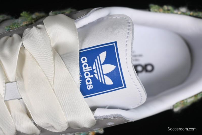 Adidas Originals Samba OG Low-Top Casual Sneakers with Panda Mischief Design - B75806