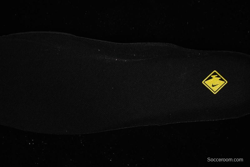 Nike Air Humara Retro Trail Running Shoes with 1990s Outdoor Style - AJ1102-001