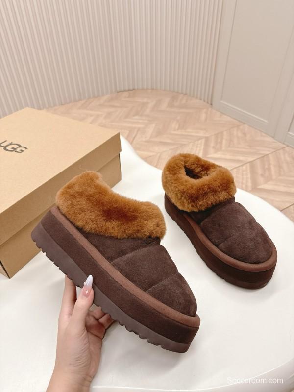 2024 Women UGG Brown Sheepskin Slippers MJ00280