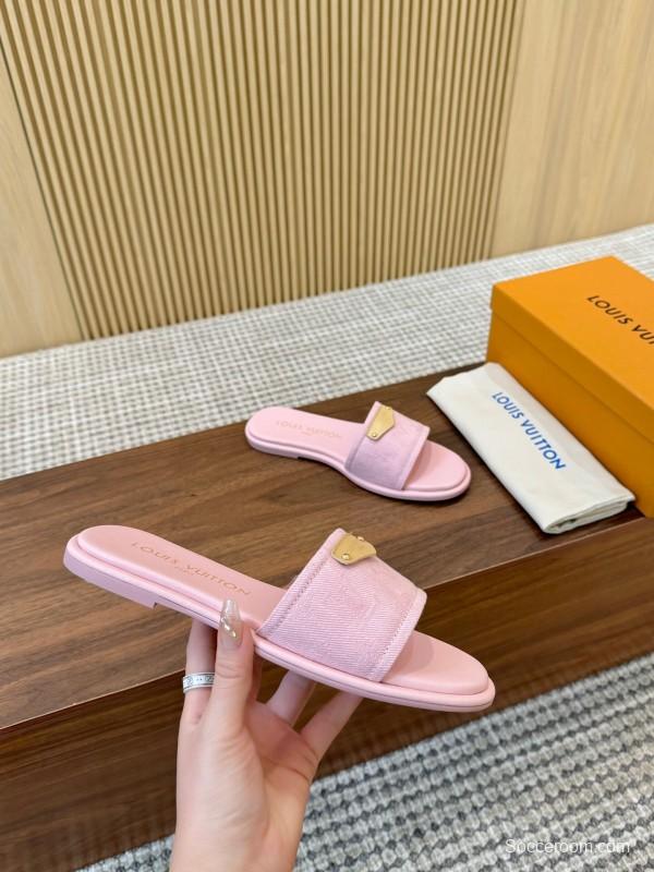 2025 Women Louis Vuitton Pink Leather Slippers LY00220