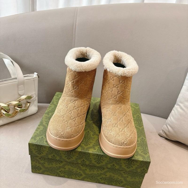 2024 Women Gucci beige suede snow boots with shearling lining MJ00350