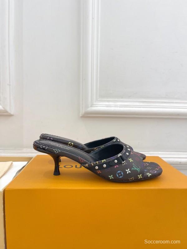 2025 Women Louis Vuitton Black Rainbow Leather Slippers KFY00290