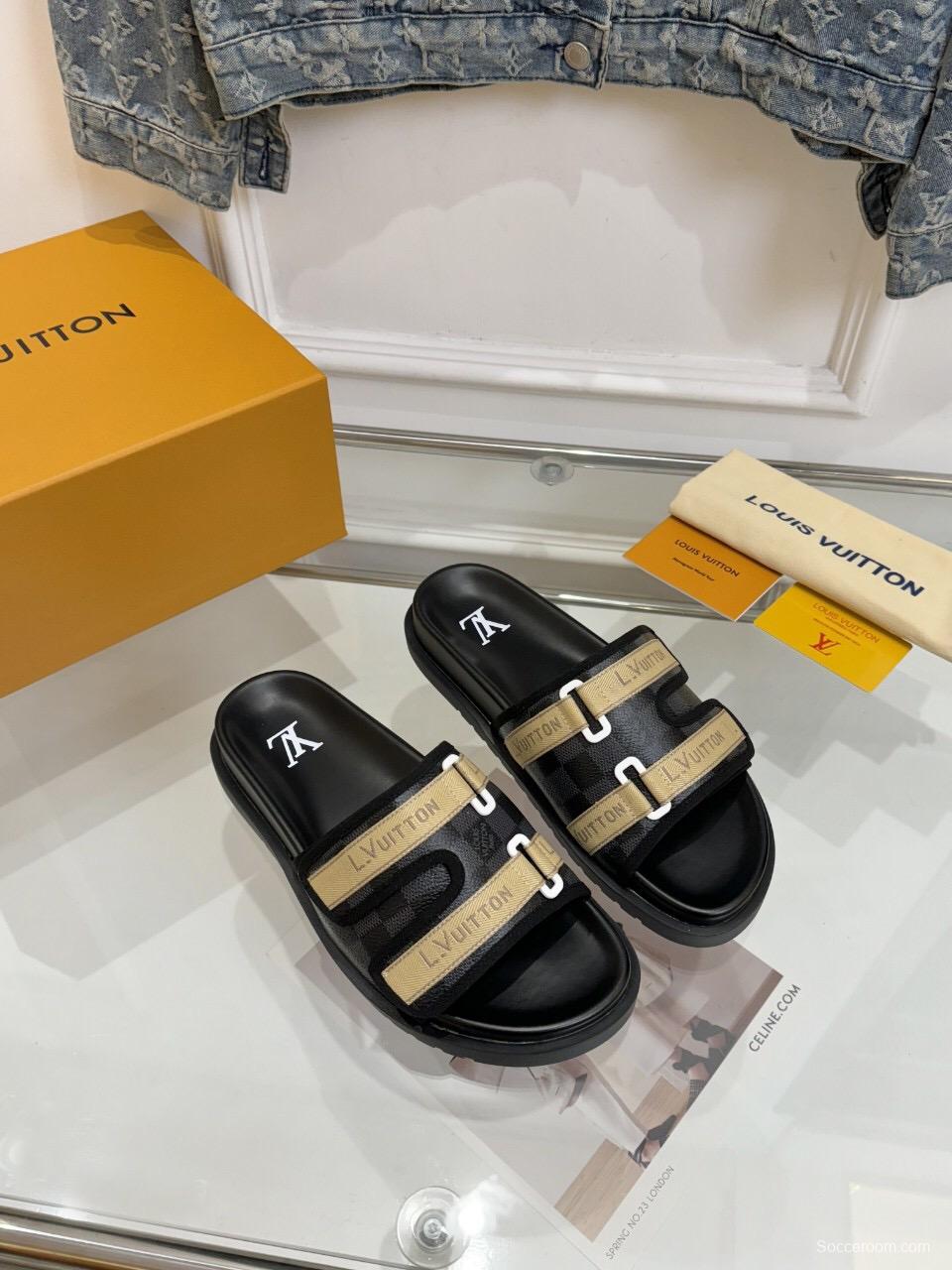 2025 Slippers Louis Vuitton Black Beige Canvas Slippers LYT001