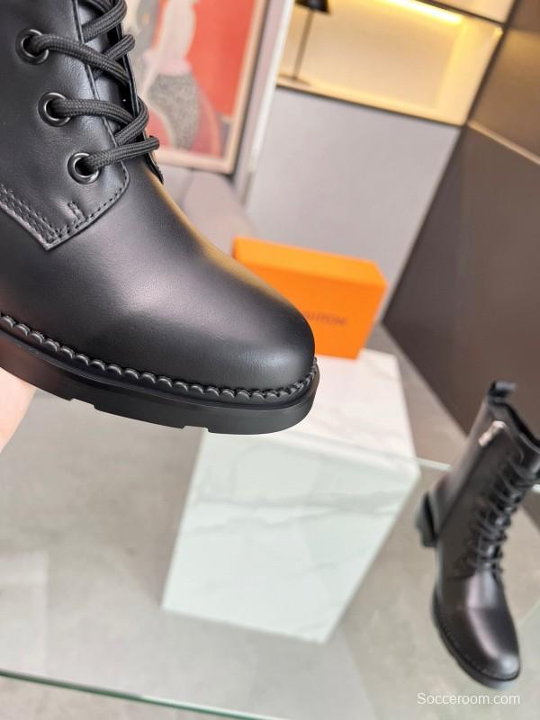 2024 Women Louis Vuitton Black Leather Ankle Boots MJ00320