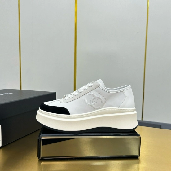 2025 Women Chanel White Black Leather Sneakers Platform Sole