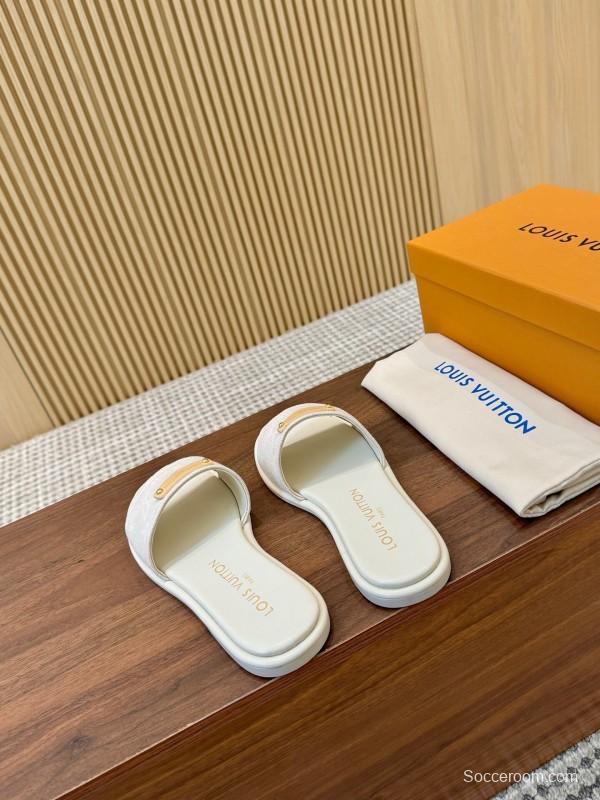 2025 Women Louis Vuitton White Leather Slippers LY00200