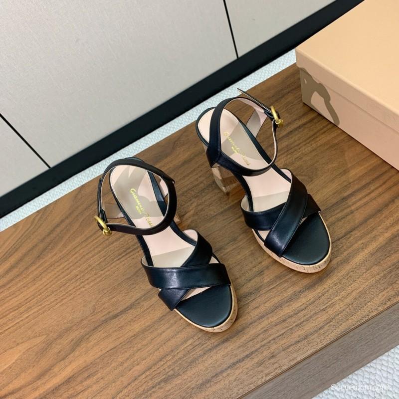 2025 Women Gianvito Rossi Black Leather Sandal