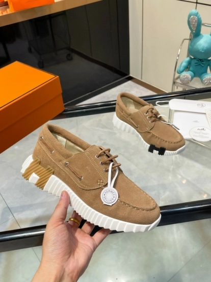 Hermès Classic Casual Sports Shoes with Exaggerated H Logo and Heightening Design - LY00300