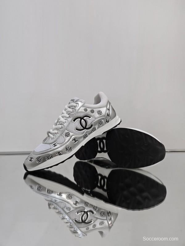 Chanel 2025 SS Limited Edition Silver Horn King 2nd Generation Unisex Sneakers - KFY00340
