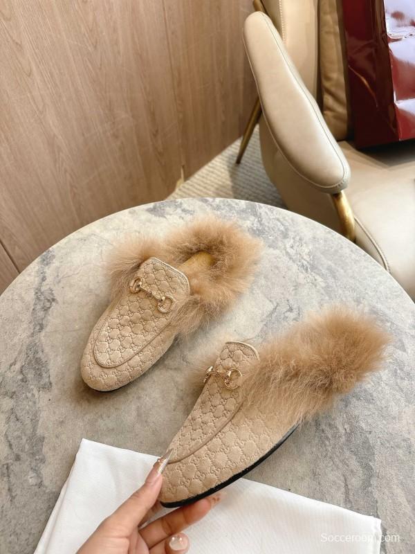 Gucci Fur Mule with Double G Pattern and Horsebit Detail - LY00340