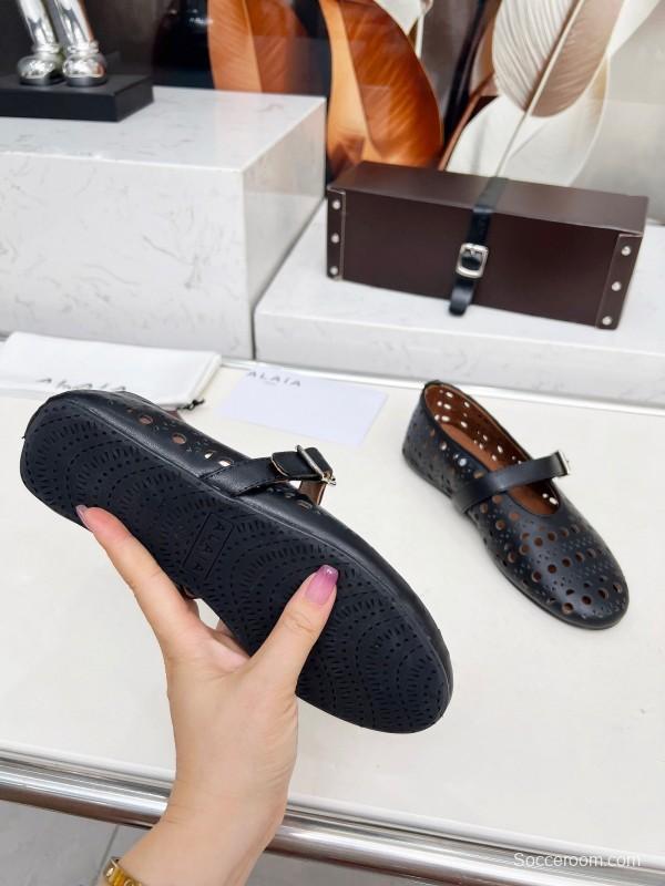 Alaia 2025/SS Perforated Ballet Flats - LY00320