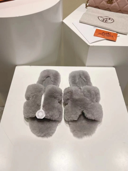 Hermès 2025/SS Autumn Winter Flat Fur Slippers - LY00240