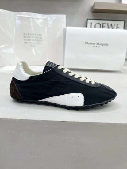 Maison Margiela Couple Sports Casual Shoes - AS00240