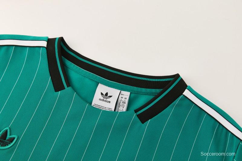 26/27 Liverpool   Green Pinstripe  Short Sleeve+Soccer Shorts